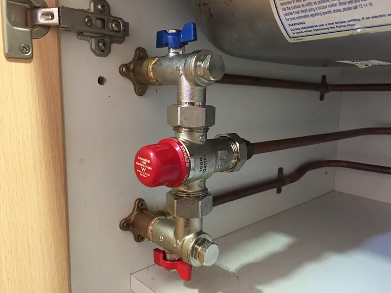 thermostatic_mixing_valves_1.webp